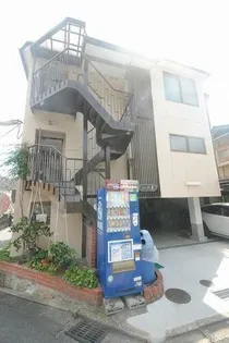 ヴィラ六基【3階】の外観