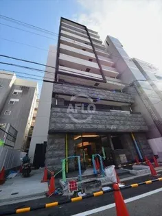 プレサンス難波ラフィーネ【7階】の外観