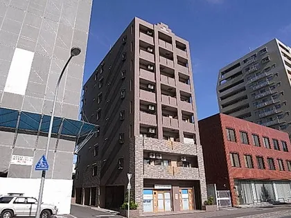 エスト堀川【6階】の外観