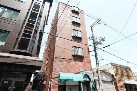 上本町レッドハイツ【3階】の外観