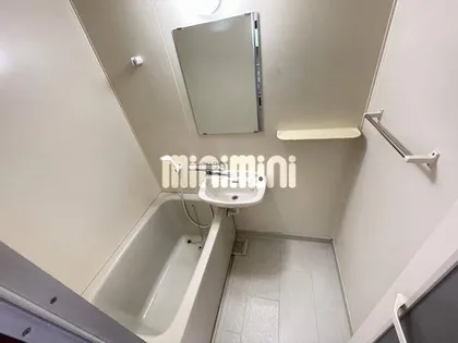 グリーンヒルズ山田15【1階】の風呂