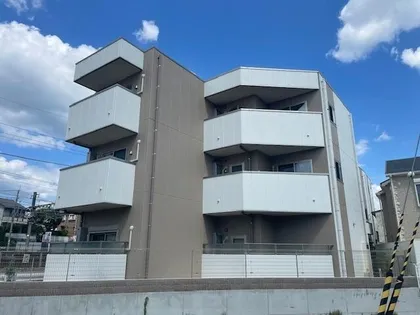 兵庫県川西市栄根2丁目【アパート】の外観