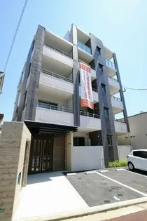 ルーチェ平尾【3階】の外観