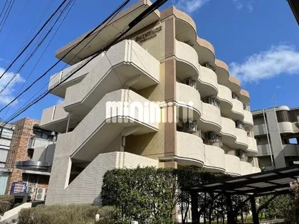 エミネンス山中【4階】の外観