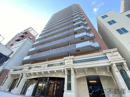 プレジオ本町【2階】の外観