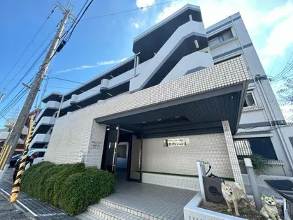 万代マンションの画像