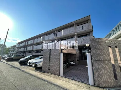 シャルム名東【1階】の外観