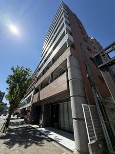 プルミエール江坂【4階】の外観