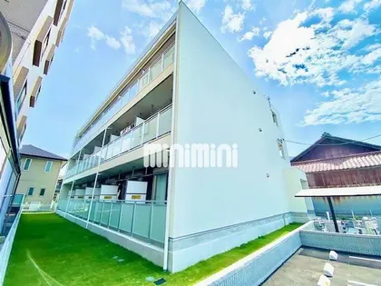 リブリ・ポーラスターナイン【1階】の外観