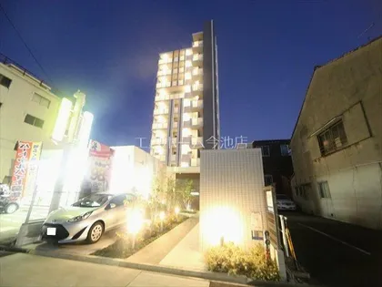 カルマート【7階】の外観