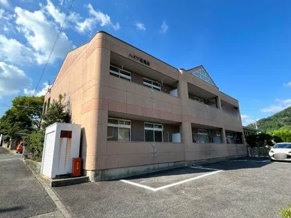 ハイツ石尾台【1階】の外観