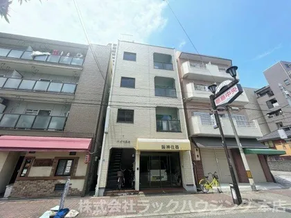 ハイツ魚住【4階】の外観