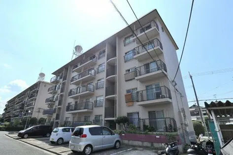 フラワリータウン志紀D棟の画像