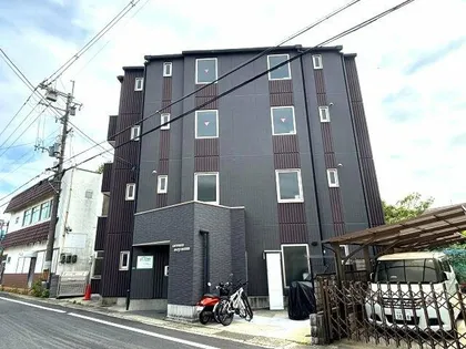 オーシャン青山【4階】の外観