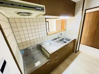 グランドメゾン神ノ倉【1階】の居間