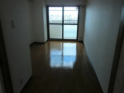 シーナリー瑞穂【5階】の居間