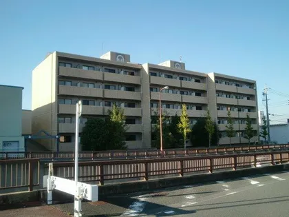 ユトリロつつじが丘2【306号室】の外観