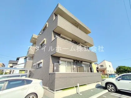 オッツ草間【3階】の外観