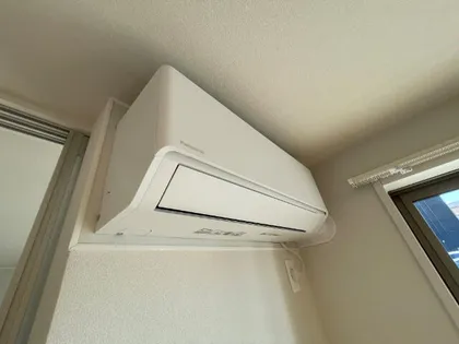 エクシード下山【203号室】の玄関