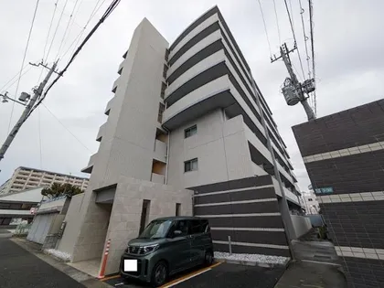 クレア ド ルーン伊丹の画像