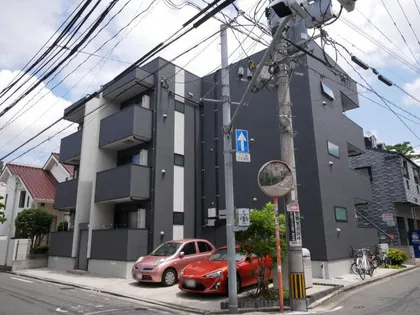MAISON CLASSE 日赤通りの画像