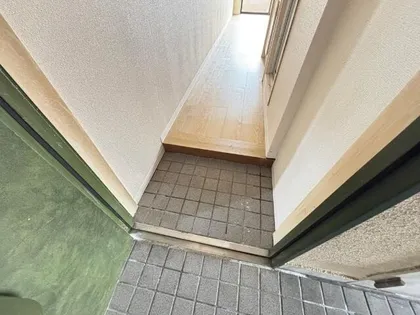 コンセール高畑【4階】の玄関