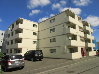 シャトル井上【206号室】の外観