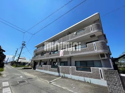 Quarter Village【3階】の外観