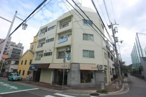 ダイヤハイツ板宿【2階】の外観