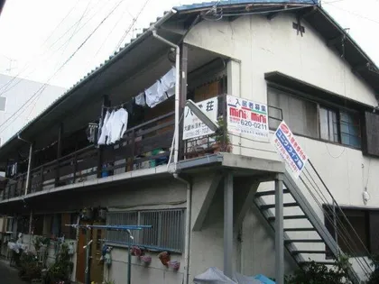 八雲荘【1階】の外観