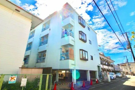 アクティ香露園【3階】の外観