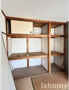 ハイツ弘栄【2階】の内装