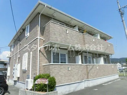 カルムプロムナード【2階】の外観