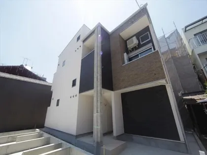 ハーモニーテラス楓【1階】の外観