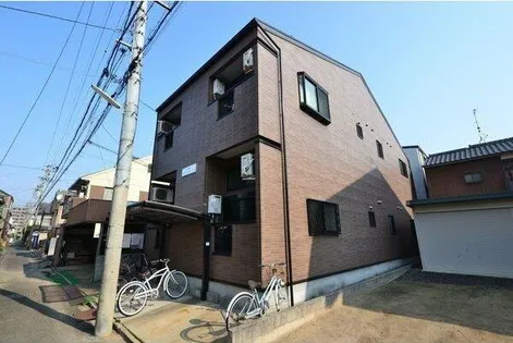 ファミール・エス【2階】の外観