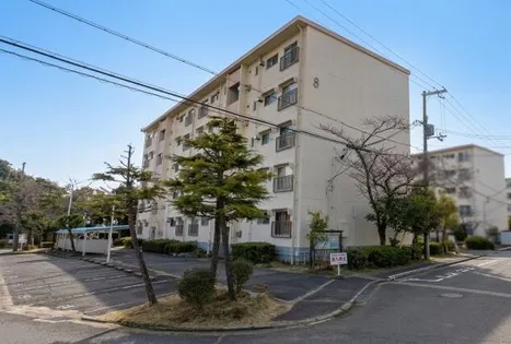 ひよどり台1団地8号棟の画像