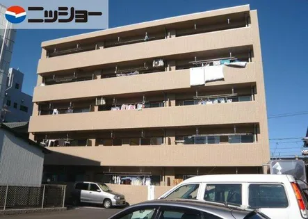 ドミールの画像