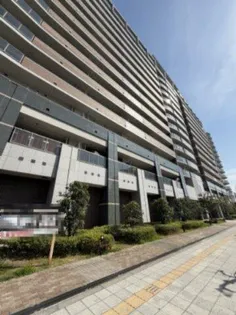 ロイヤルパークスなんば【11階】の外観