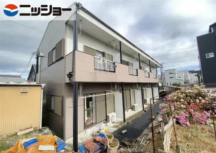 コーポ丸地【2階】の外観