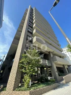 リーガル西梅田【11階】の外観