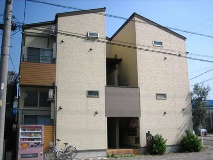 ビルーチェA【2階】の外観