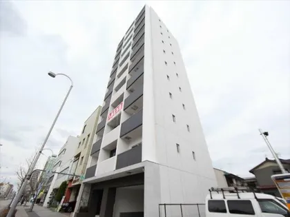 シャルール【3階】の外観