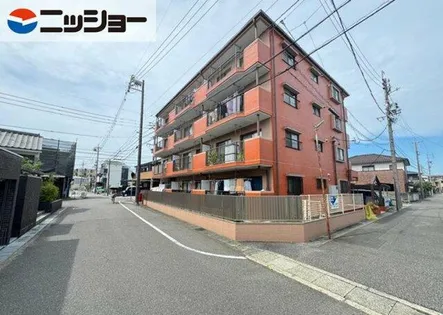 ファミールモリの画像