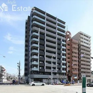 グランドゥール瑞穂通【8階】の外観