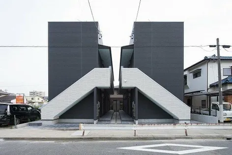 MAISON FAR 小本の画像