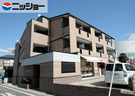 プラムコートの画像