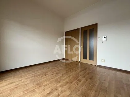 エクセレント上新12【4階】の居間