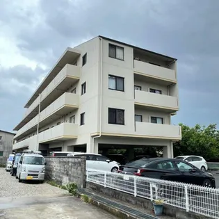 ラ ペルル城陽の画像