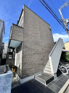 ラ・シャンス【2階】の外観