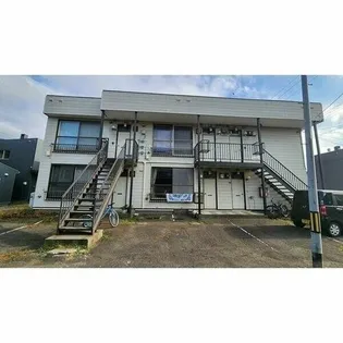 ラテルネ八軒【2階】の外観